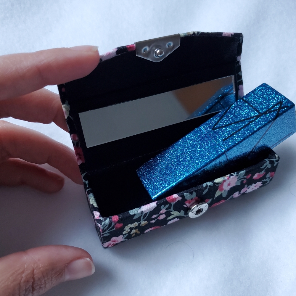 Lipstick 💄 💋 case holder with mirror. - Picture 6 of 6